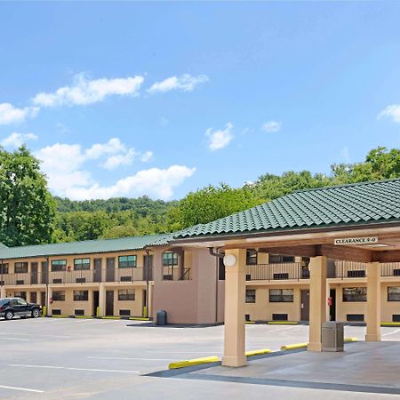 Days Inn By Wyndham Cherokee Near Casino Exteriör bild