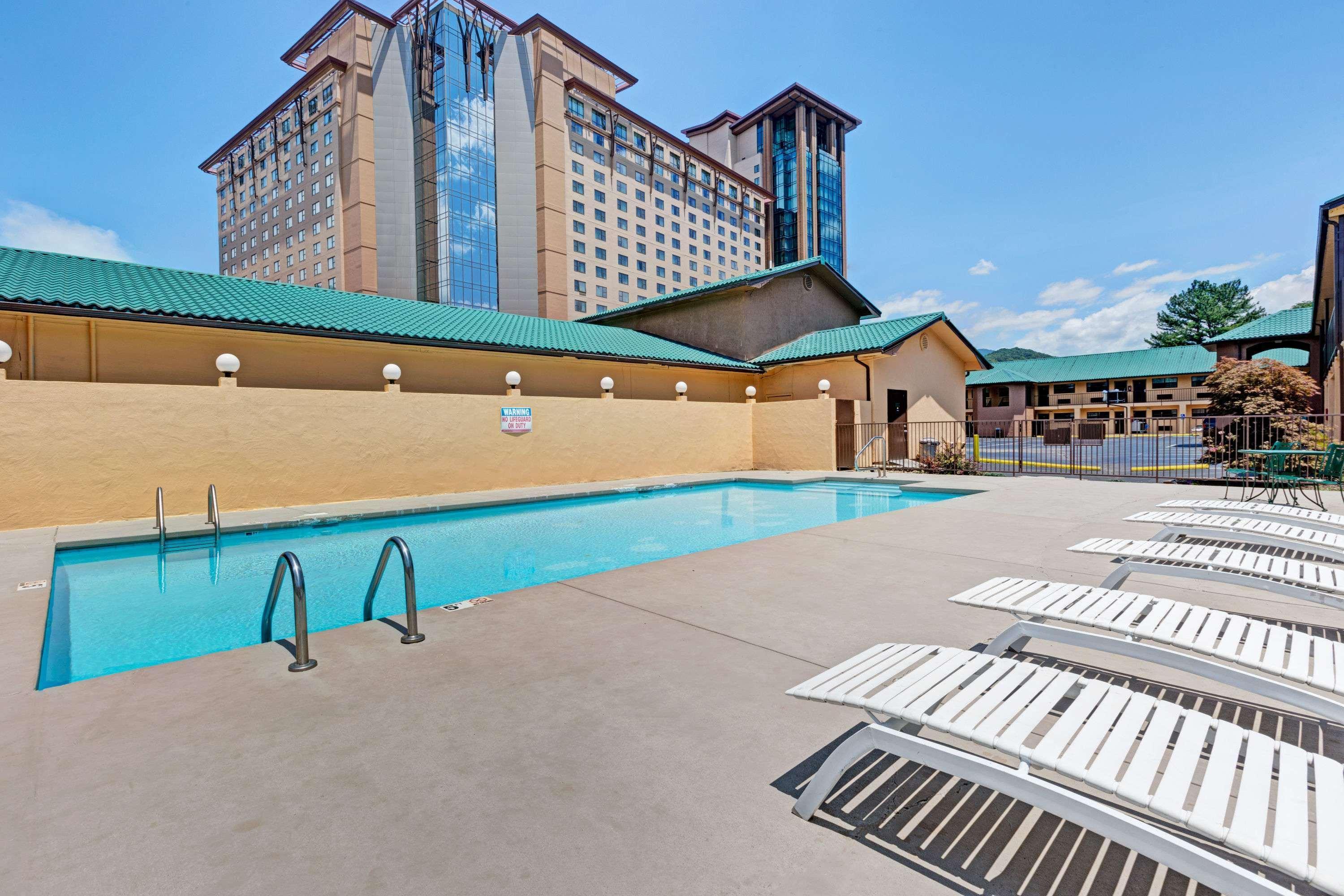 Days Inn By Wyndham Cherokee Near Casino Exteriör bild