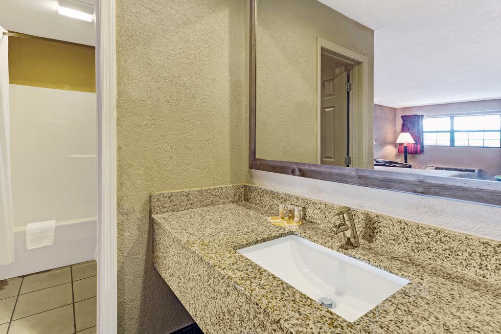 Days Inn By Wyndham Cherokee Near Casino Rum bild